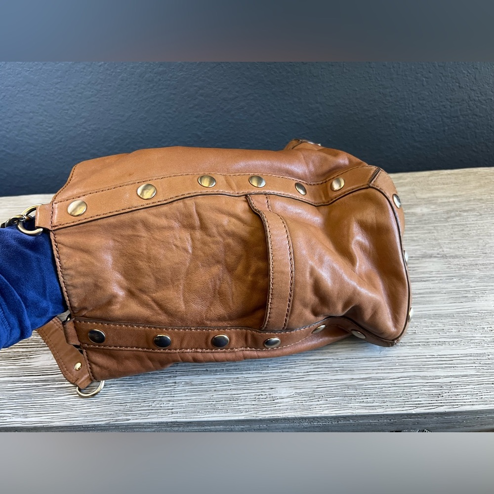 Vintage Michael Kors Tan Leather Shoulder Bag with Gold Accents - Picture 5 of 16